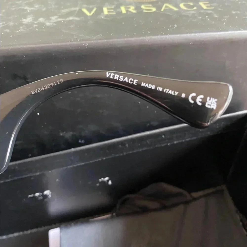 NEW - Versace Medusa Sunglasses NEW